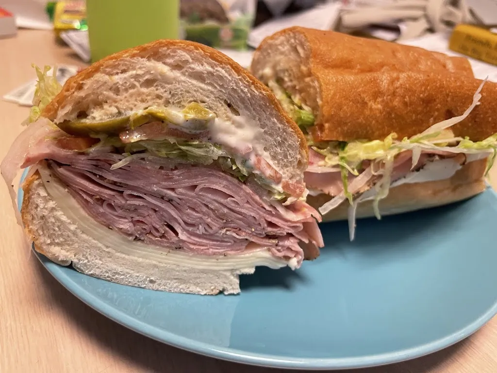 Denaro's Submarine Sandwiches_Dumont, NJ_slider_immagine_3