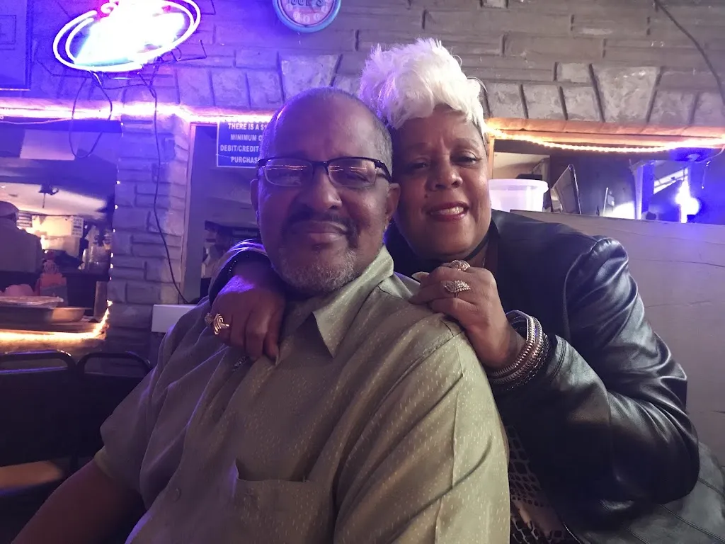 Denise Cosby_Joe-Man's Chicken Shack_East St Louis, IL_review