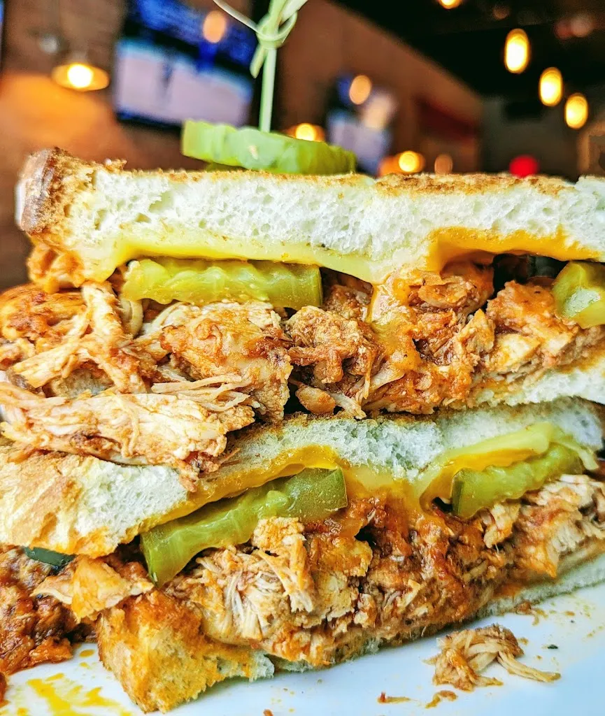 Station 51 Truck Company Bar & Grill_Antioch, IL_slider_imagen_3