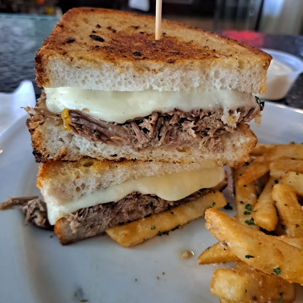 Brian D_Rivalry Alehouse_Antioch, IL_review
