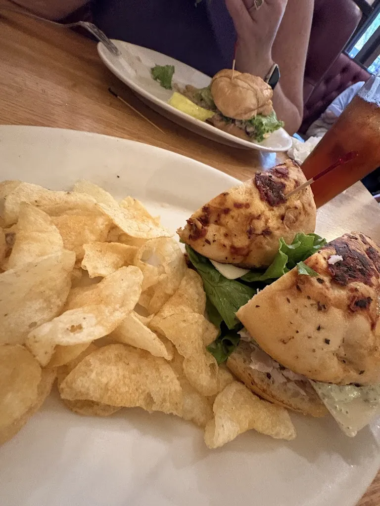 Jenna_The Vegas Café_Antioch, IL_reseña