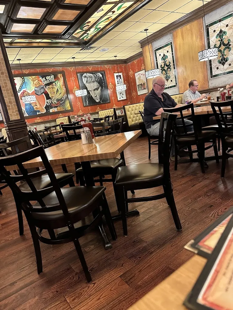 The Vegas Café_Antioch, IL_slider_imagen_2