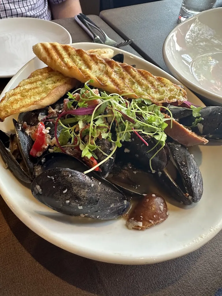 Samantha Le_15 Lakes Prime Steak House_Antioch, IL_review
