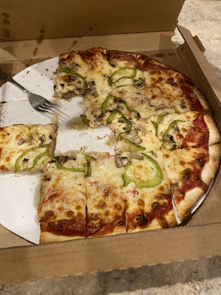 Michelle Bregenzer_Antioch Pizza Shop - Antioch IL_Antioch, IL_review