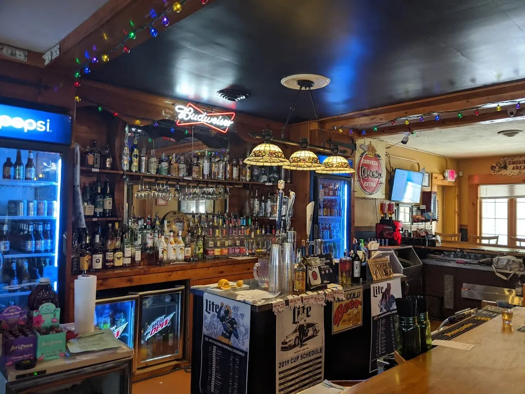 Hollywood Roadhouse restaurante en Antioch, IL