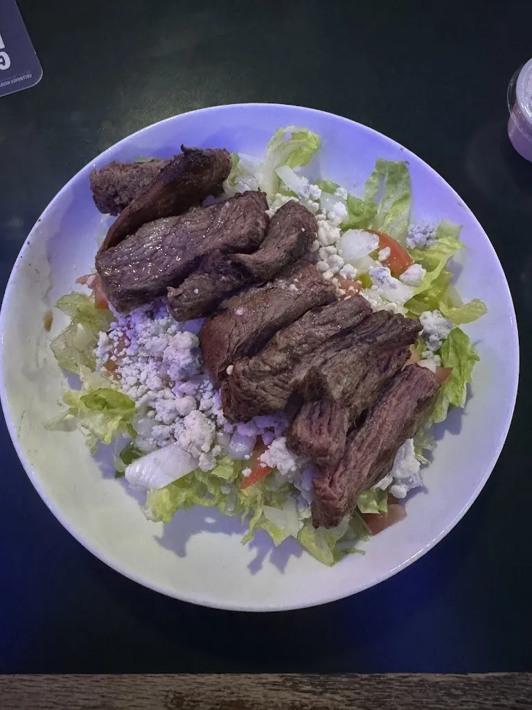 Gabriela Odorizi_Choppers Bar and Grill_Antioch, IL_reseña