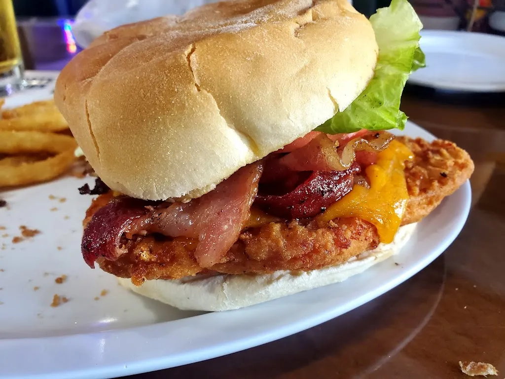 Mr. B_Choppers Bar and Grill_Antioch, IL_review