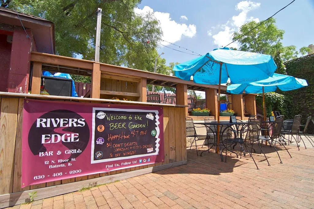 Sidecar Supper Club & Beer Garden_Batavia, IL_slider_image_1