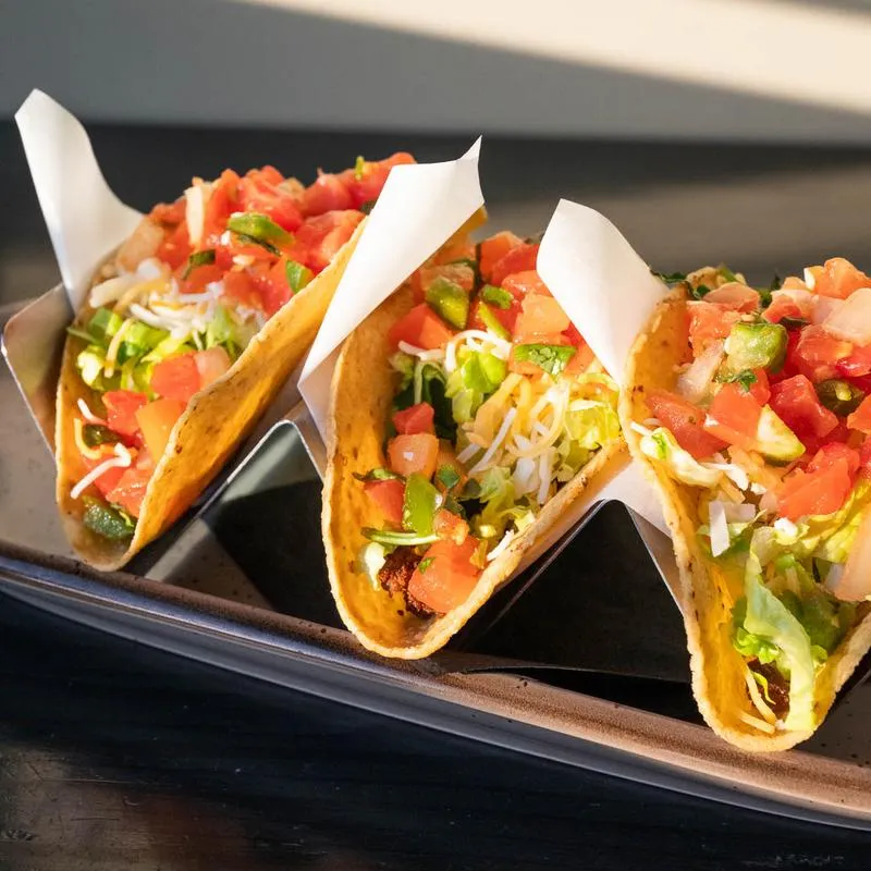 Arzolas Fajitas + Margaritas_St. Louis, MO_slider_image_3