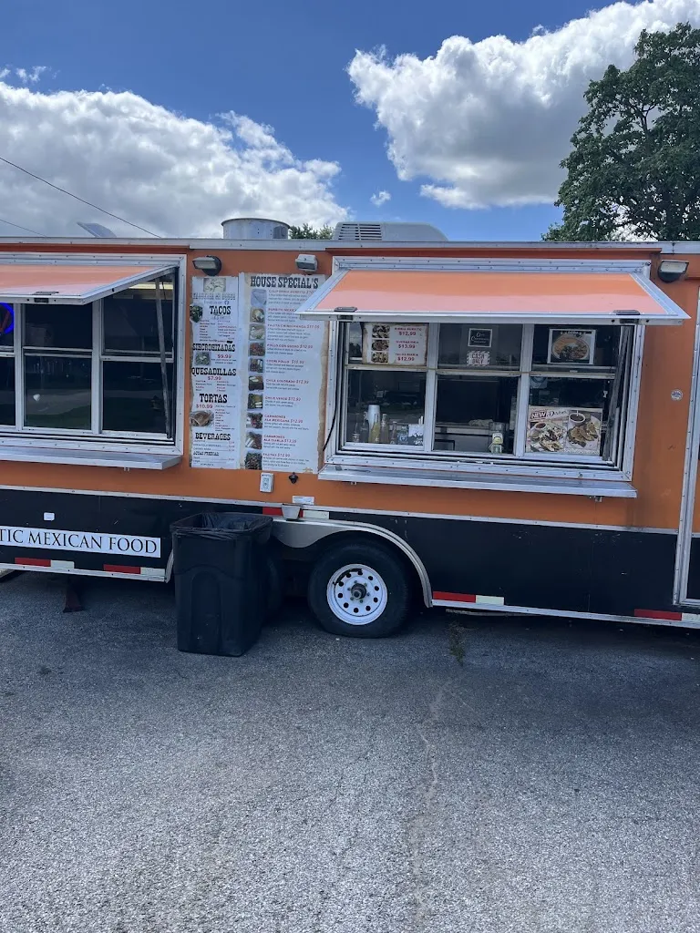 Michael Livers (MLpapa)_Taqueria Mi Rodeo_East St Louis, IL_review
