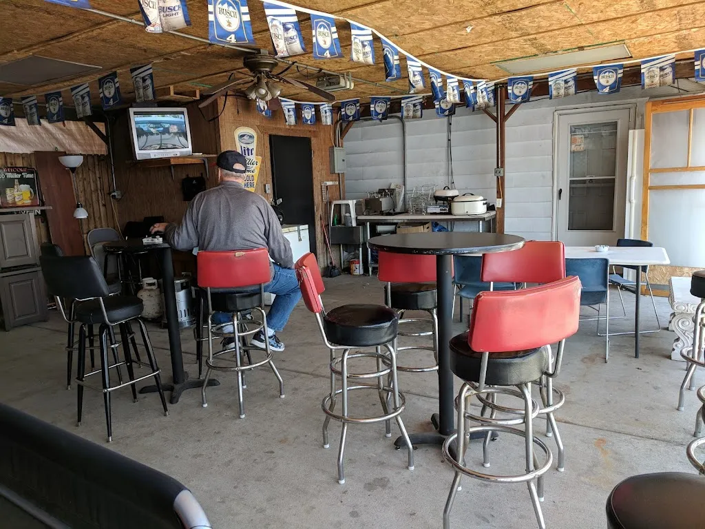 Butch's Bar & Grill restaurant in Sauget, IL