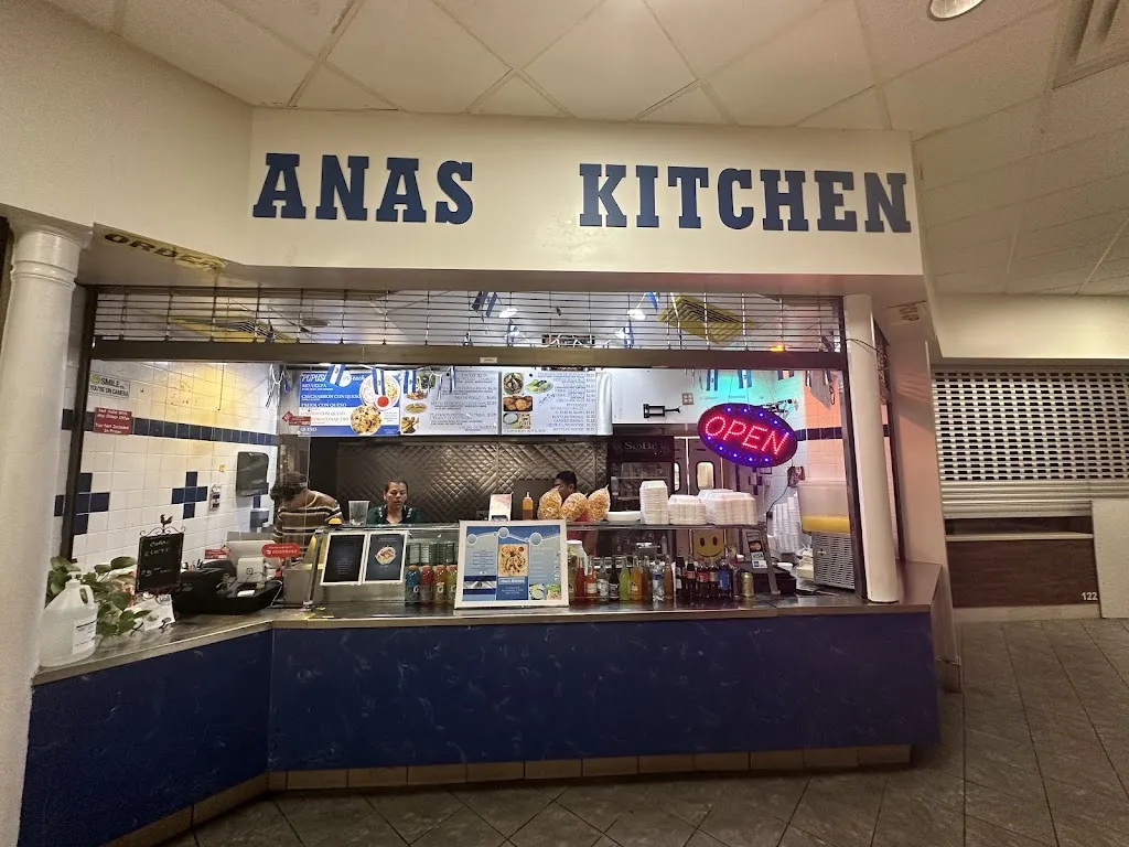 Adam Brian Dada_Ana's Kitchen_Carol Stream, IL_avis