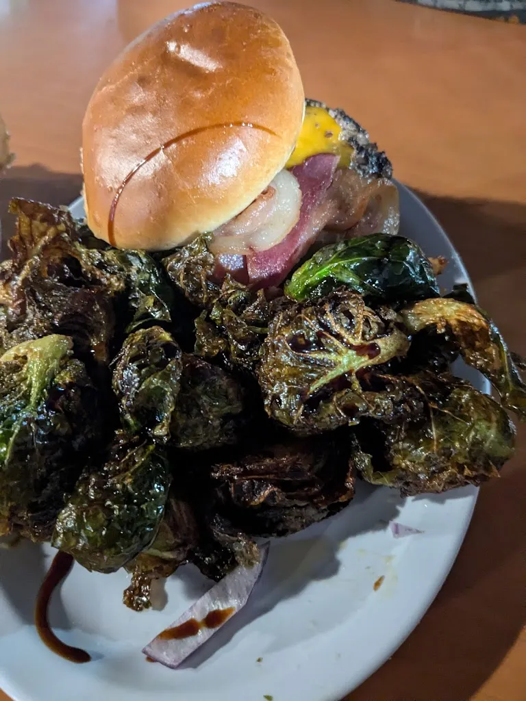 The Office Bar & Grill_Channahon, IL_slider_immagine_2