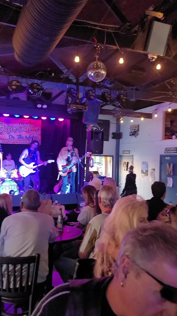 Big Basin Saloon on the Water_Channahon, IL_slider_immagine_2