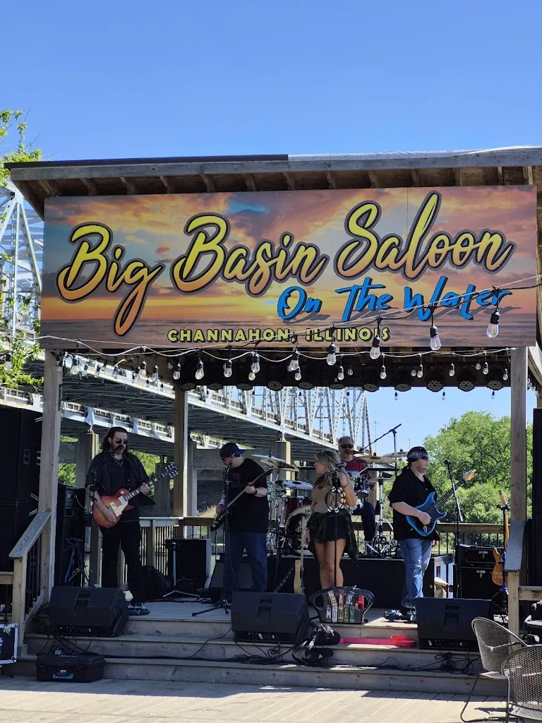 Big Basin Saloon on the Water_Channahon, IL_slider_immagine_3
