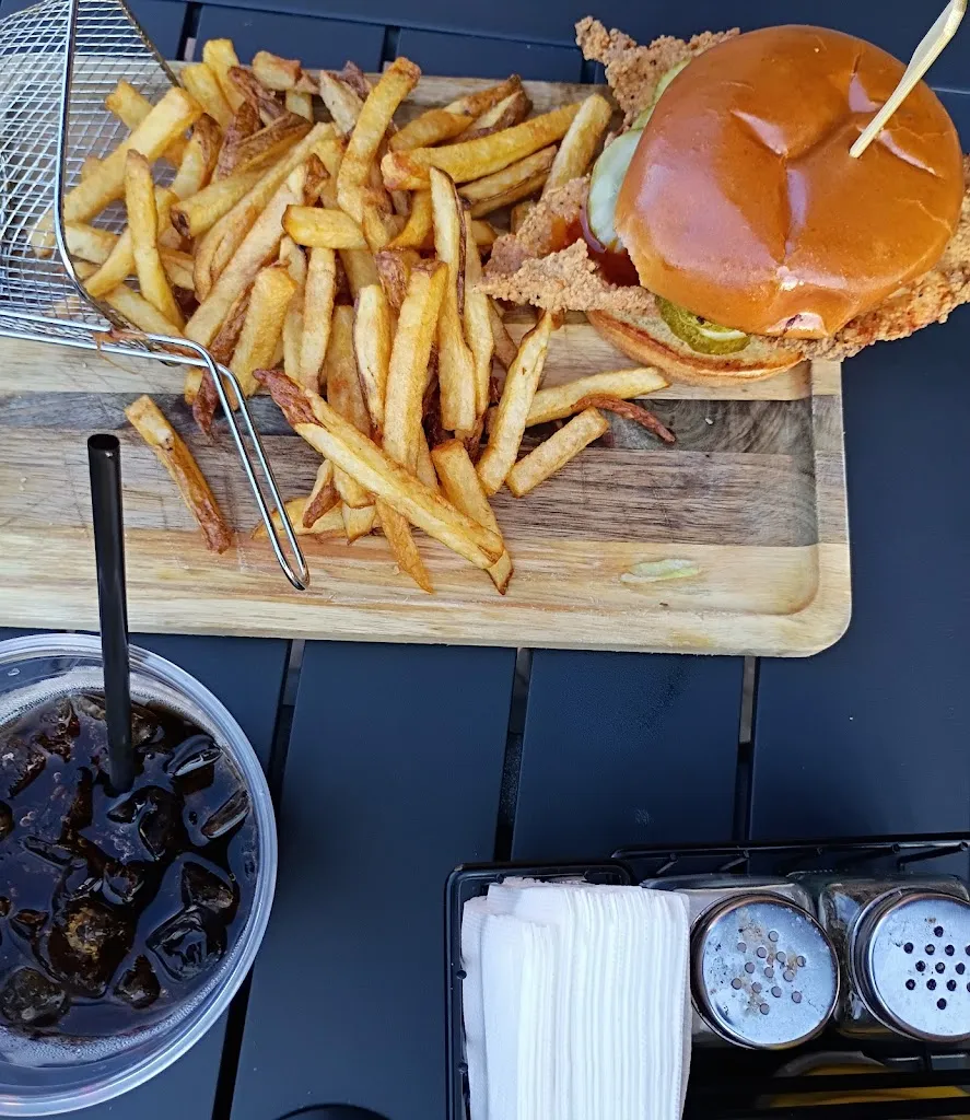 Tru Country Bar and Grill_Channahon, IL_slider_immagine_2