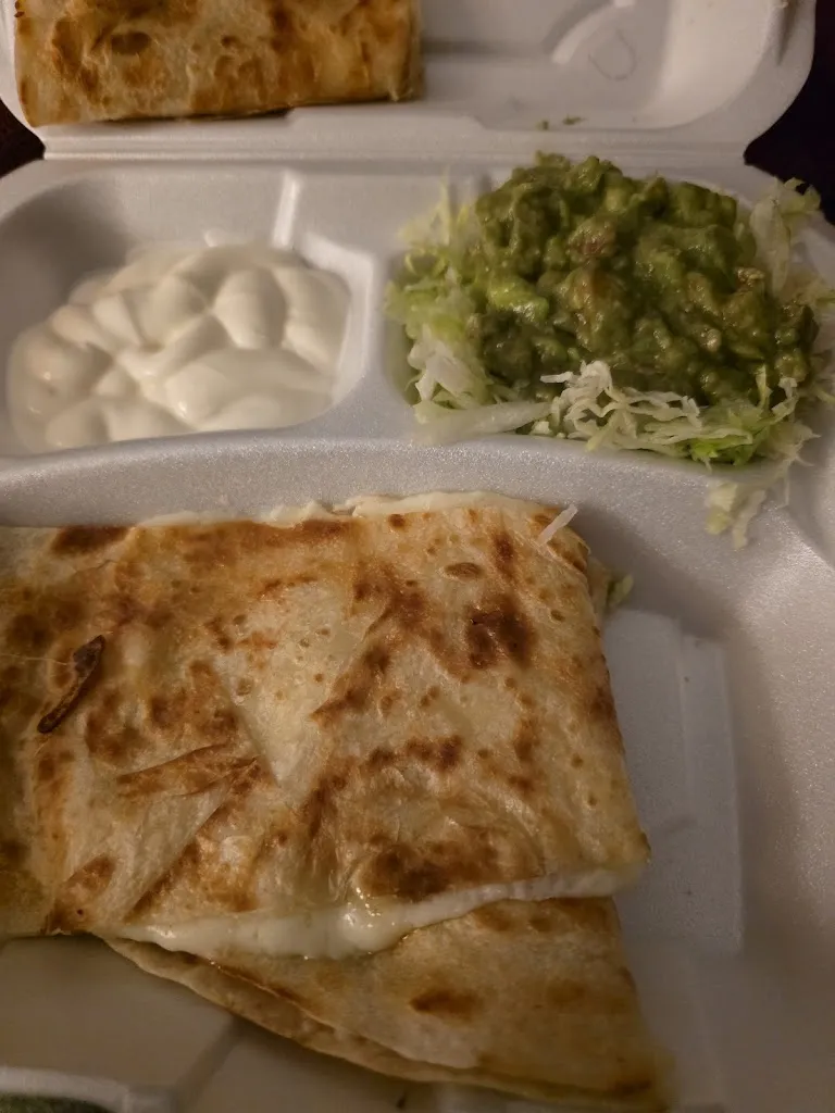 Tisha T_El Burrito Loco_Channahon, IL_recensione