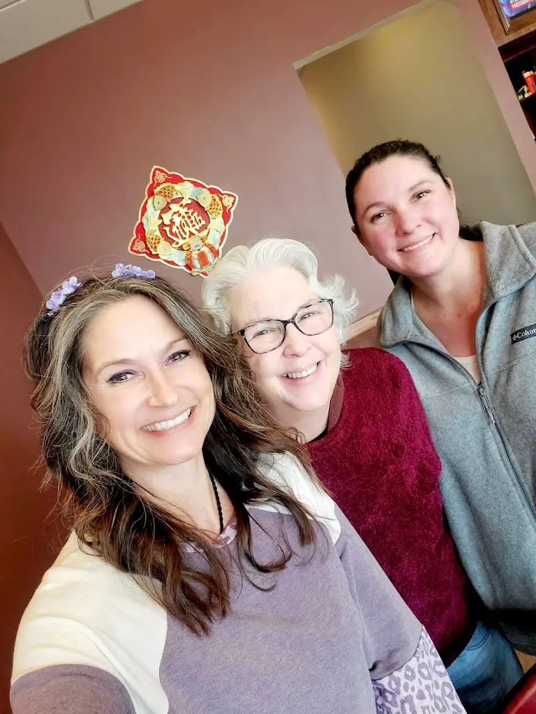 Dragonbird Shawn_Dragon Inn of Minooka_Minooka, IL_review