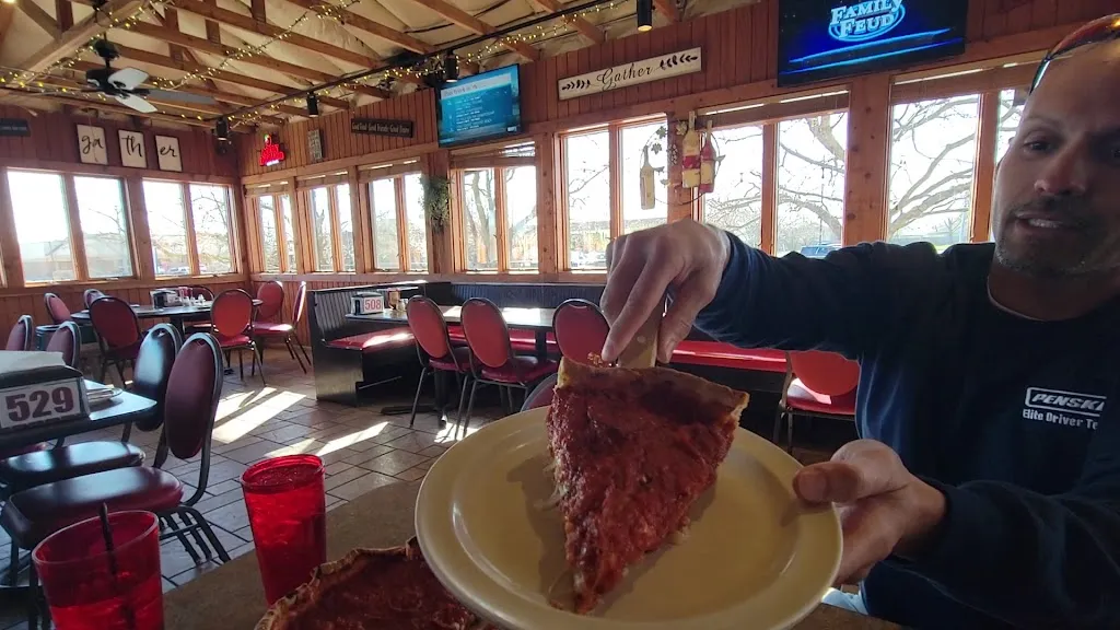 Cemeno's Pizza_Joliet, IL_slider_immagine_2