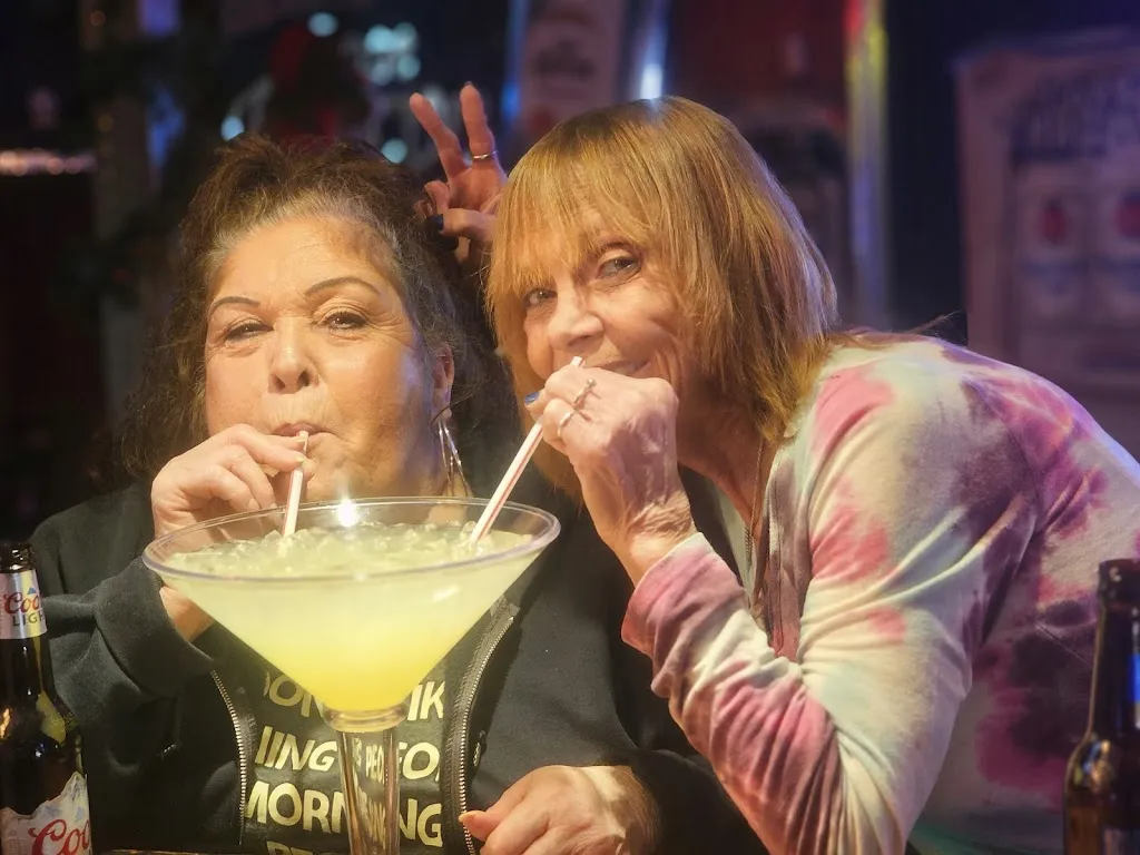 Melody Camden_The Hideout_Dupo, IL_review