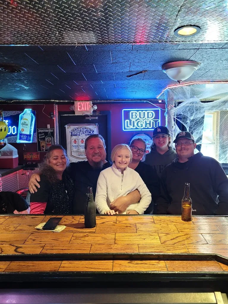 The Hideout_Dupo, IL_slider_image_3