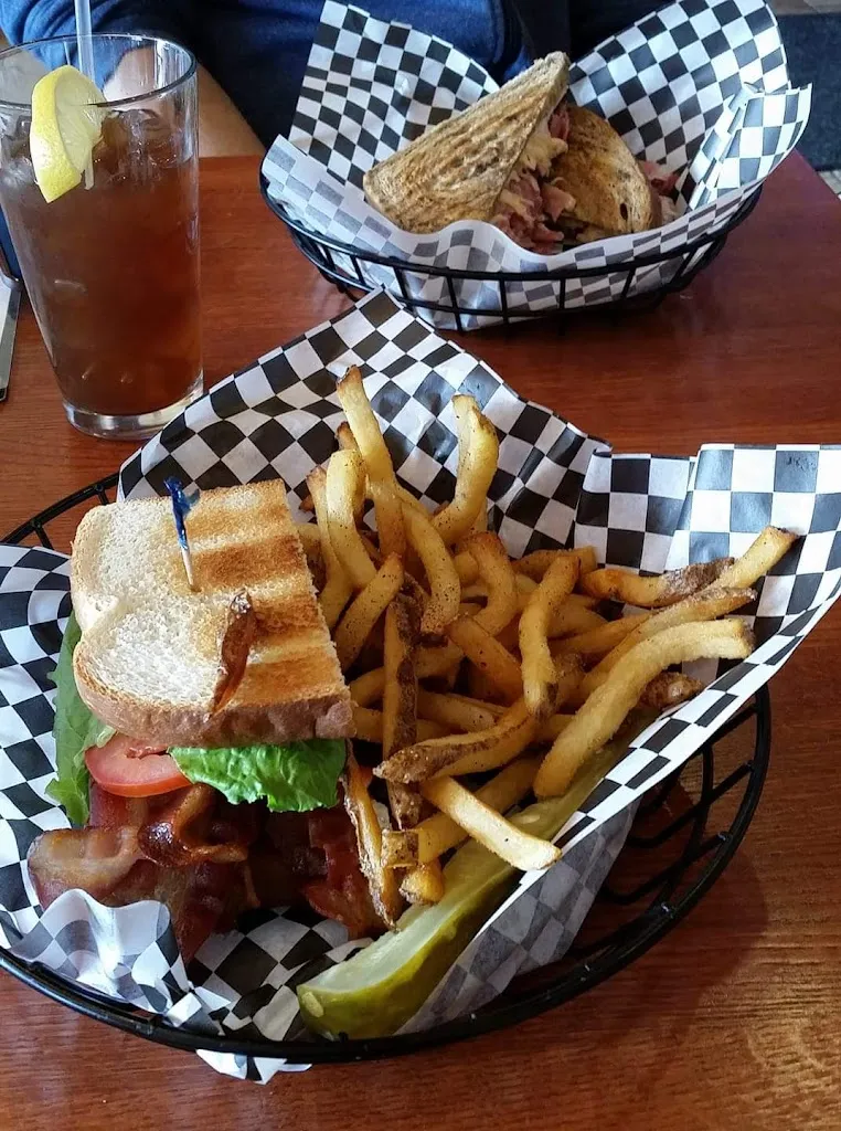 Clint Chaney_Lynn Catherines_Fox Lake, IL_review