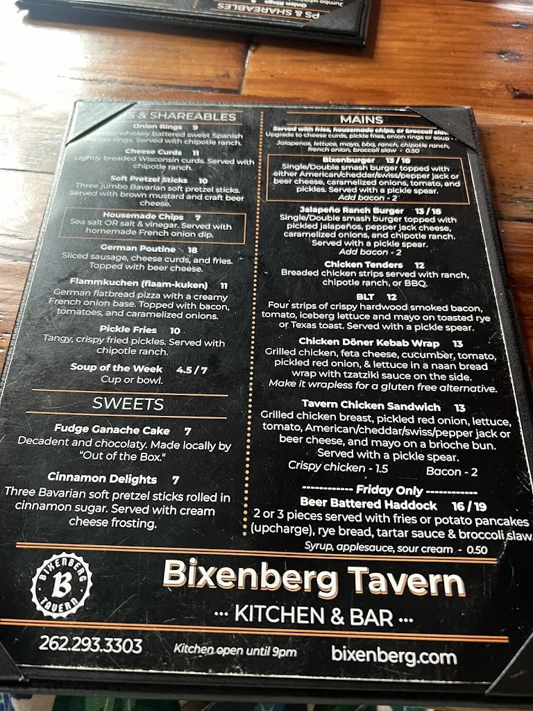 Nikki Lynn_Bixenberg Tavern_Germantown, WI_review