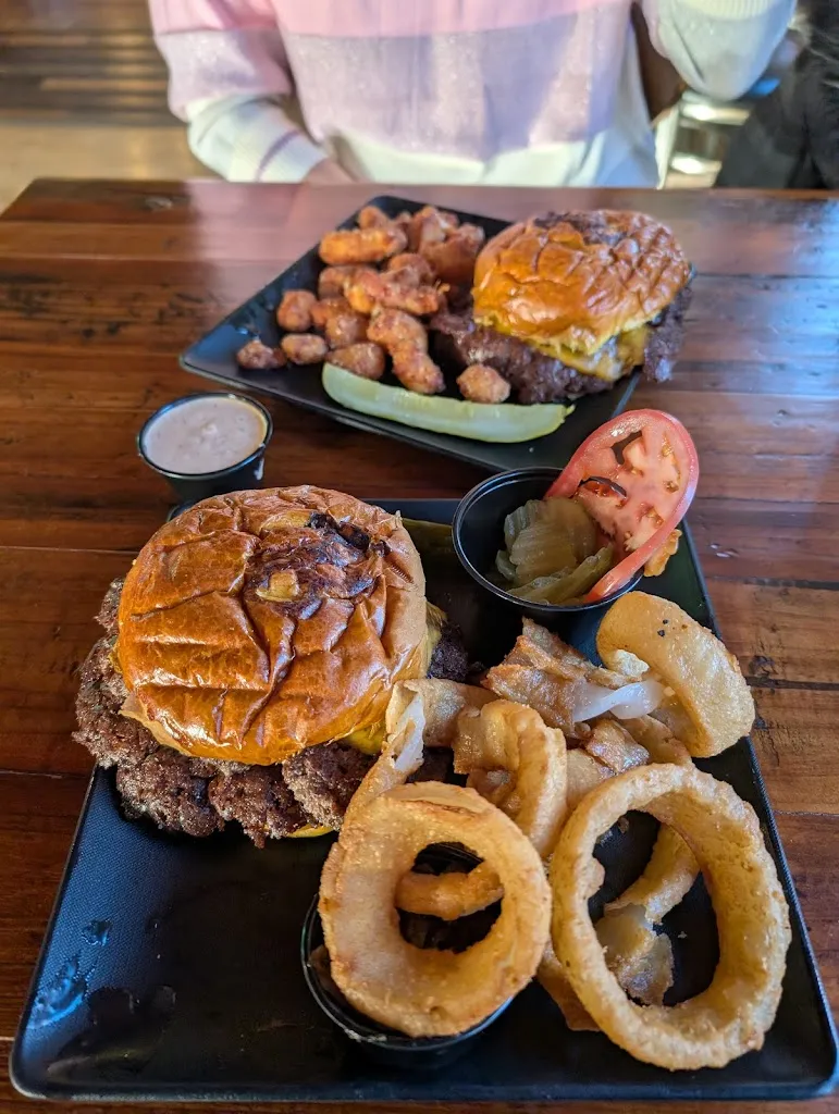 Ryhno 411 (RyHNo)_Bixenberg Tavern_Germantown, WI_review