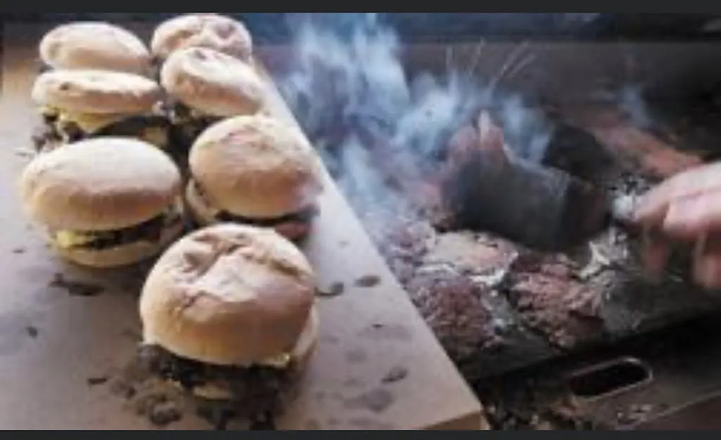 Krekel's Custard & Hamburgers_Grandview, IL_slider_image_2