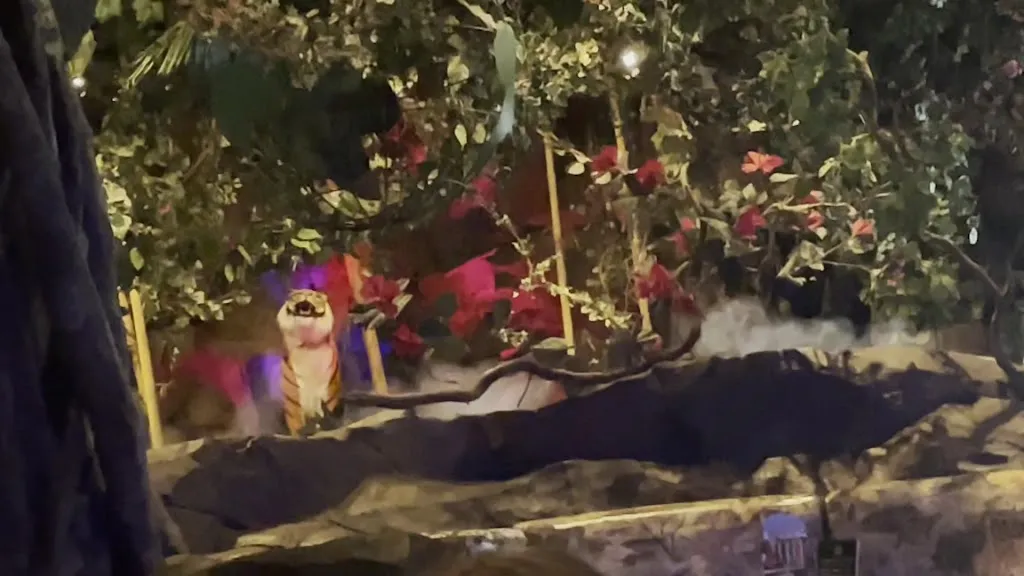 Rainforest Cafe_Gurnee, IL_slider_imagen_2