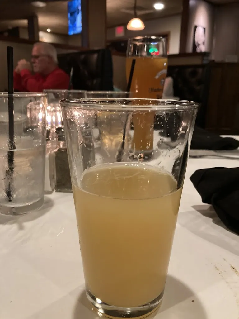 Steve Kusik_The Backyard Steak Pit_Gurnee, IL_reseña