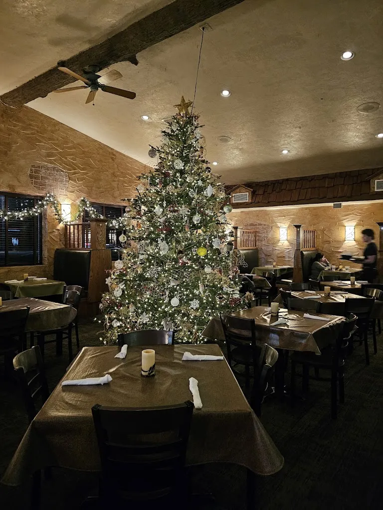 Salutos Pizza & Pasta_Gurnee, IL_slider_imagen_3