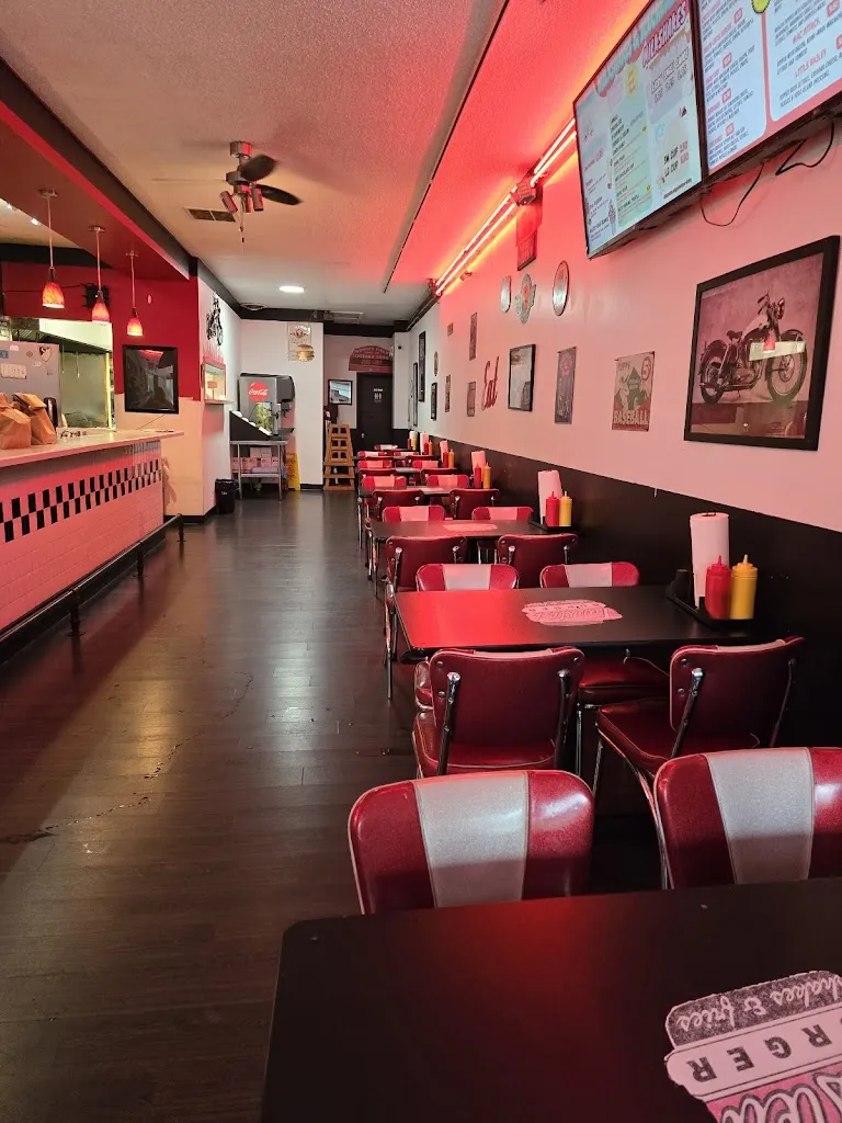 Twisted Burger Grayslake restaurante en Grayslake, IL