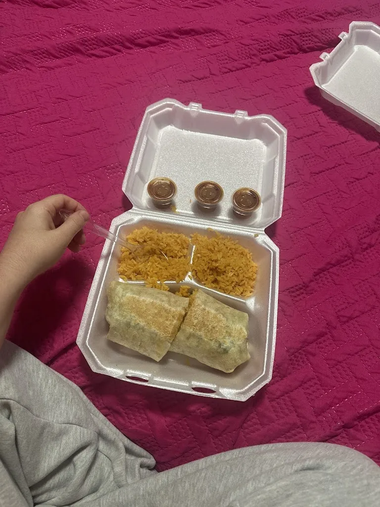 FLIPPING SIXES_Los Dos Primos Mexican Restaurant_Lakemoor, IL_reseña