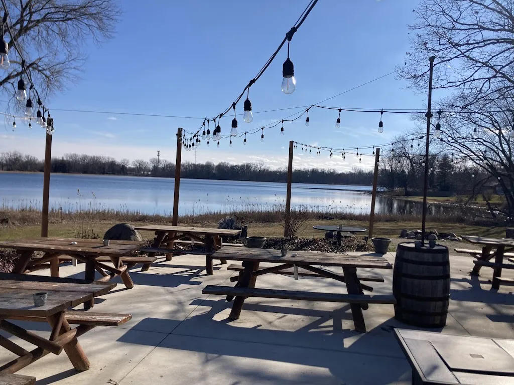 Long Shot Sports Pub_Lakemoor, IL_slider_imagen_2