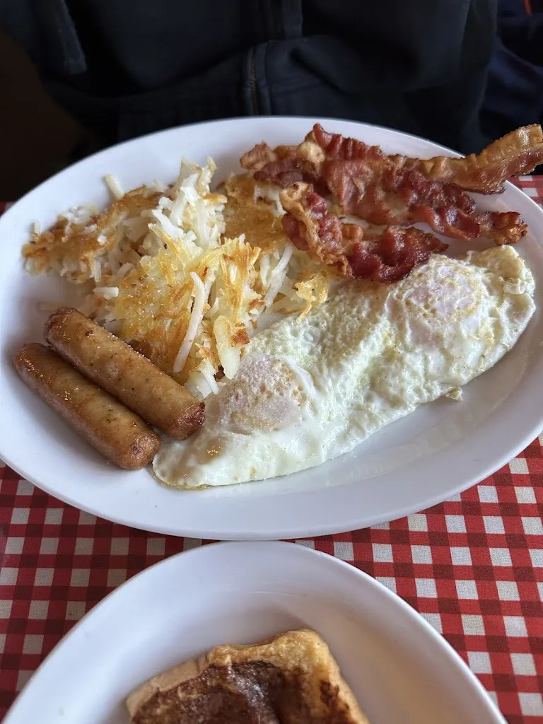 Tom Kraemer_Little Chef_McHenry, IL_review