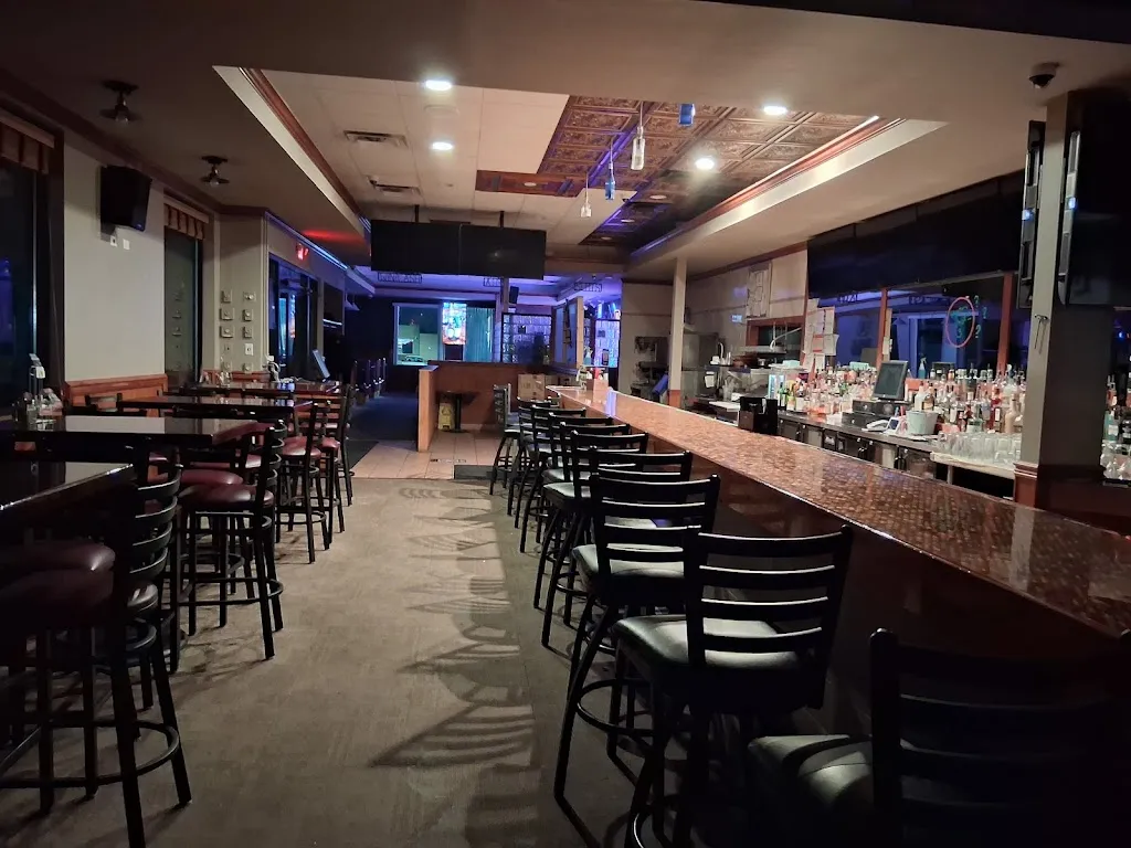 My Place Bar & Grill - McHenry IL_McHenry, IL_slider_imagen_3