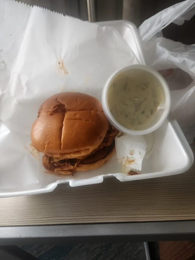 Reanee Stainback_Big Mama's BBQ Express_East St Louis, IL_review
