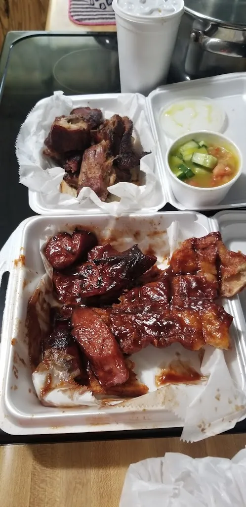 Muriel Akins_Big Mama's BBQ Express_East St Louis, IL_review