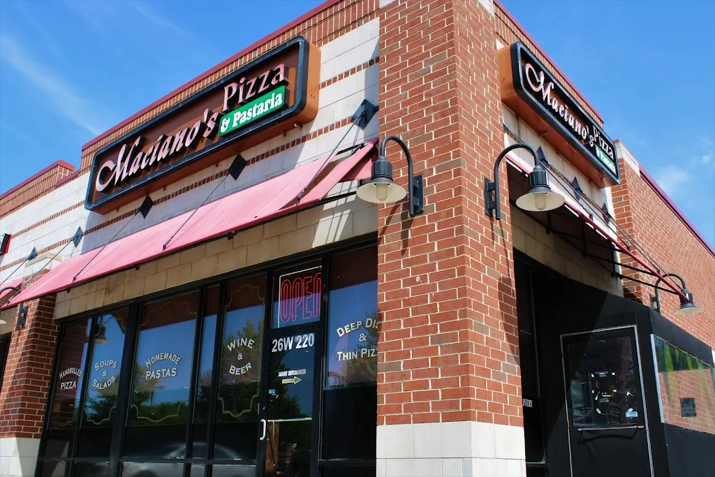 Maciano's Pizza & Pastaria restaurant à Carol Stream, IL