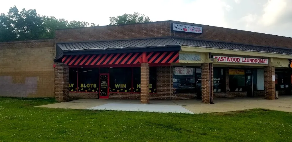 Corned Beef Factory Woodstock restaurant à Woodstock, IL