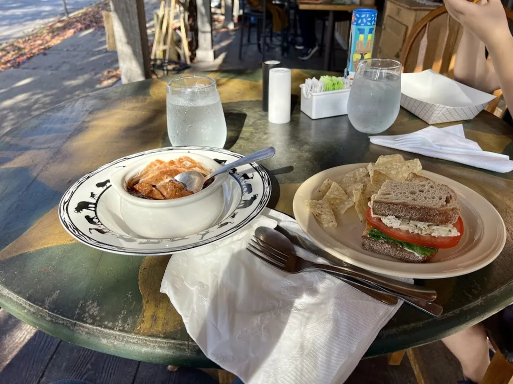 Brady Clark_Nourish Cafe_Nashville, IN_review