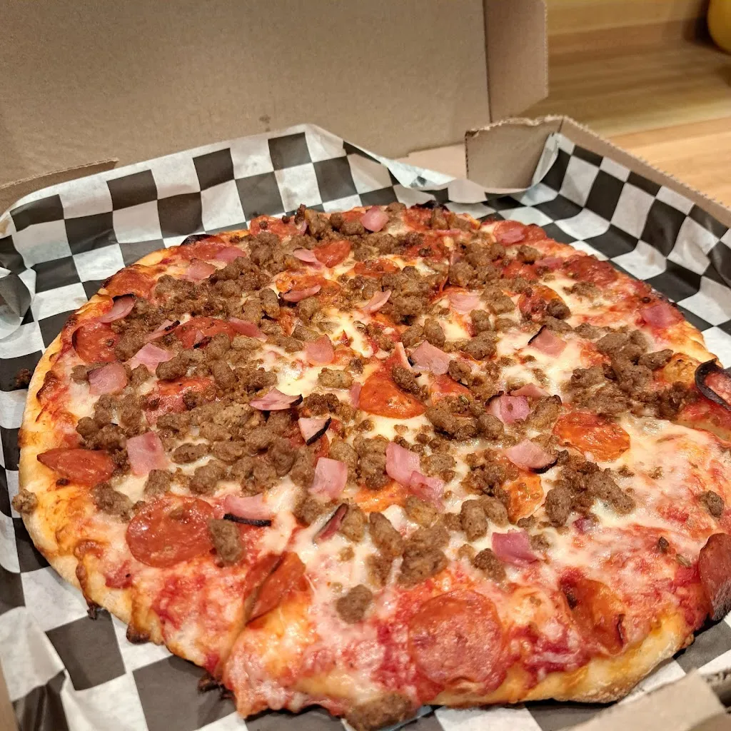 Chester's Cafe & Pizzeria restaurant à Clinton, IN