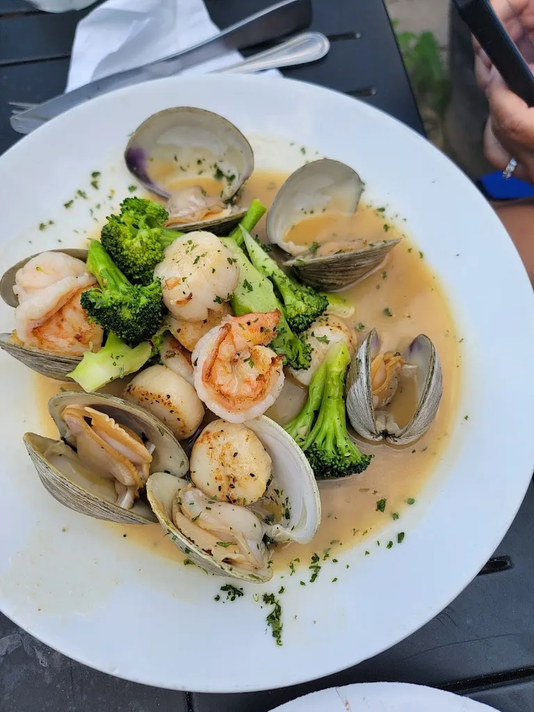 Alan Pfersch (Al)_Mason Street Grille_Lake Hopatcong, NJ_reseña