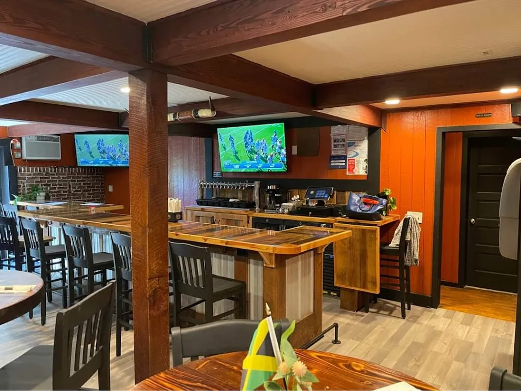 Roasted Breadfruit Smokehouse and Grill restaurante en Wharton, NJ