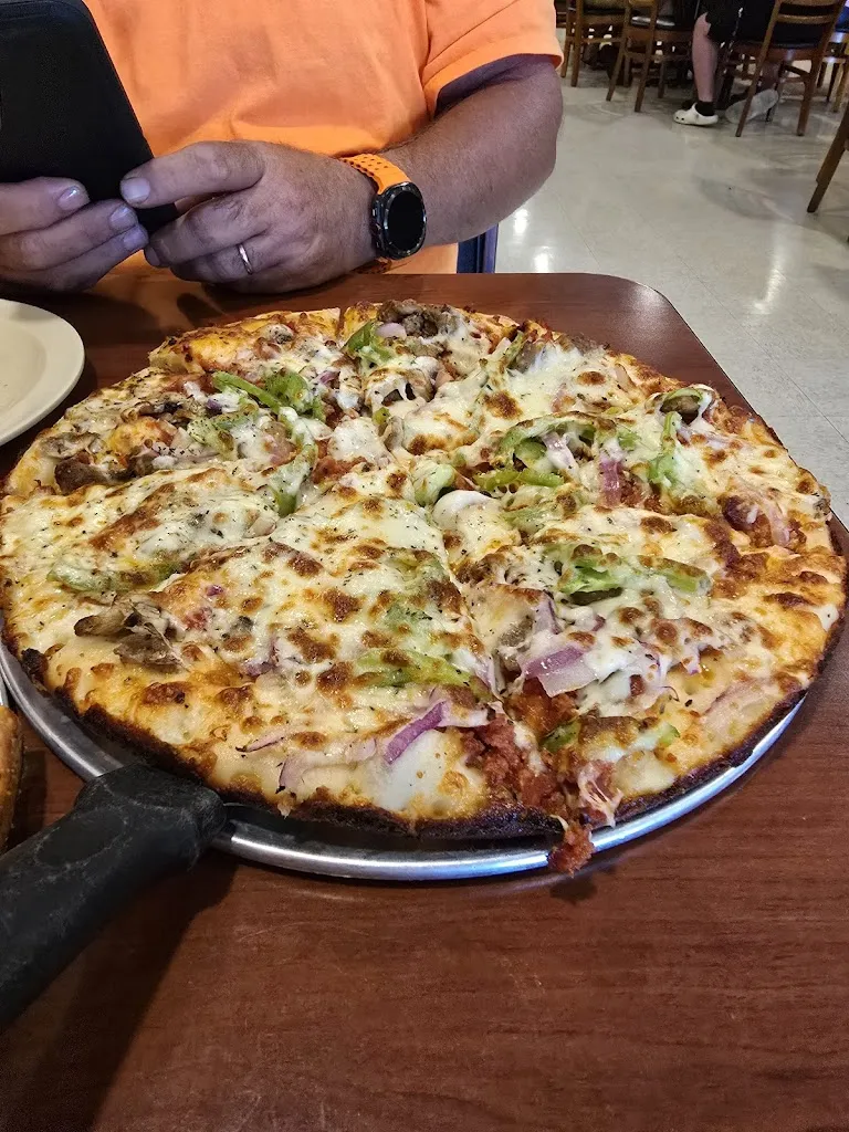 Papa Pepperoni Pizza_Middletown, IN_slider_image_3