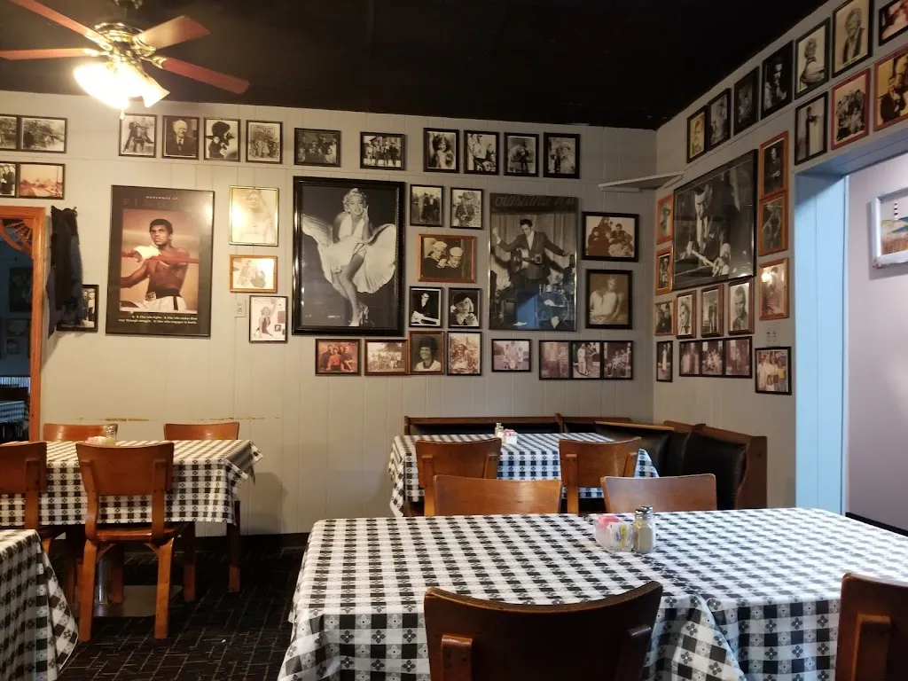 THE BUSH FAMILY RESTAURANT_Terre Haute, IN_slider_image_1