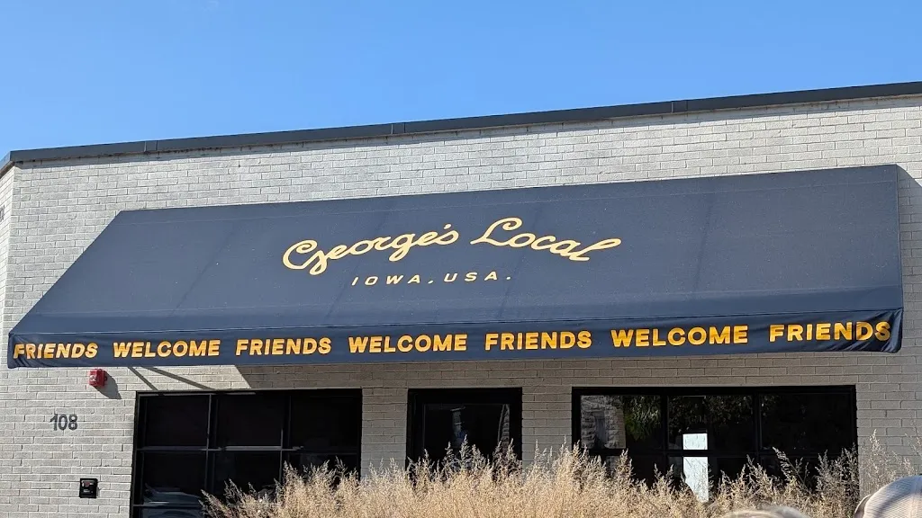 George's Local_Cedar Falls, IA_slider_image_1