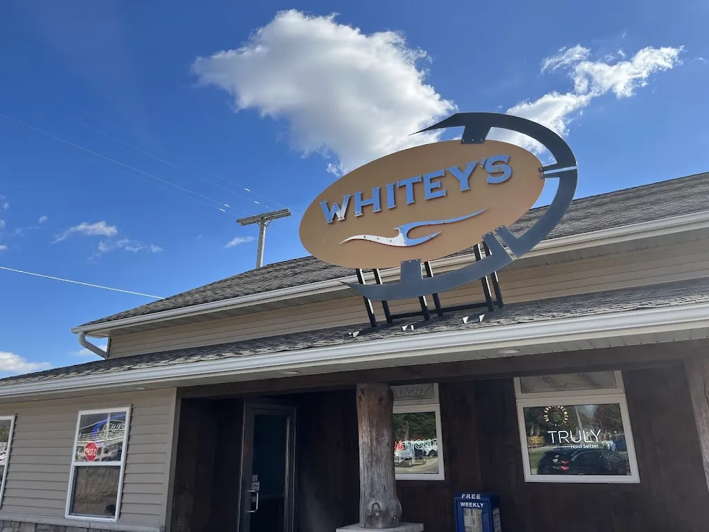 Whitey's Bar & Grill ristorante a Lisbon, IA