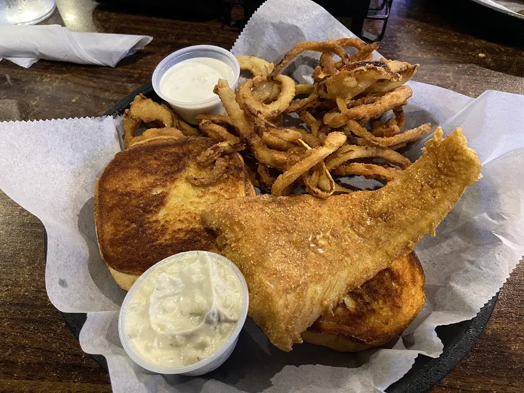 Whitey's Bar & Grill_Lisbon, IA_slider_immagine_3